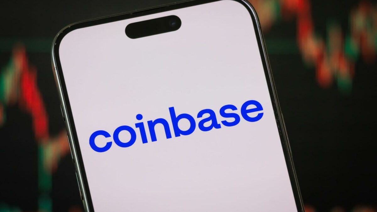 Coinbase shares fell 31% in the first quarter of the year.