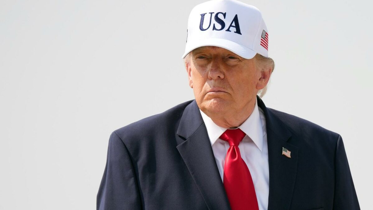 Trump's income from his crypto businesses have Democrats calling for changes to a crypto bill.