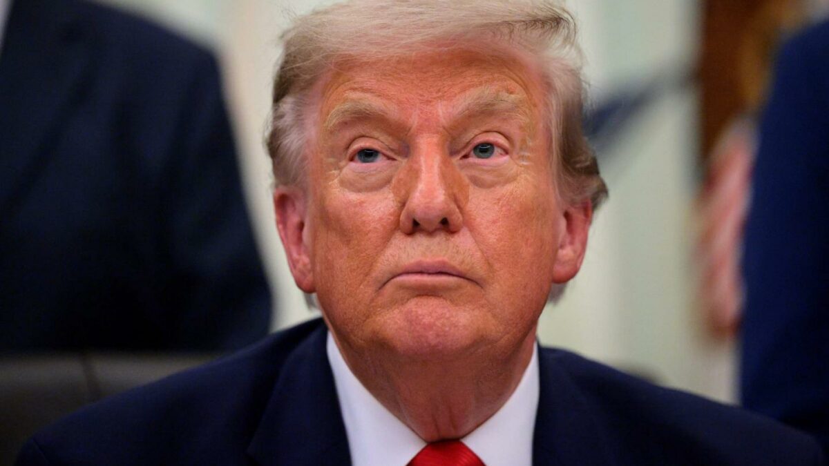 ‘This is insider trading by definition’: Trump sells $100,000 monthly subscription service to Wall Street to further monetize the presidency