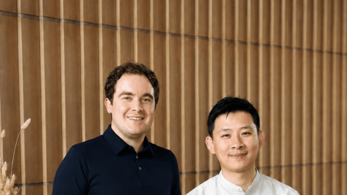Variational co-founders Edward Yu and Lucas Schuermann pose for a picture